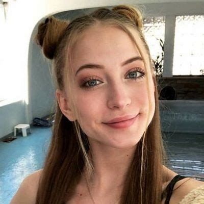 Sophia Diamond's Net Worth Revealed