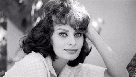 Sophia Loren: Beyond the Screen