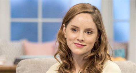 Sophie Rundle: Height, Figure, and Fitness Regimen