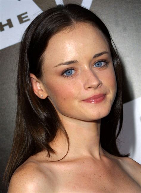 Stature of Alexis Bledel