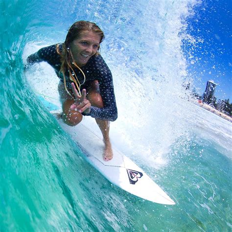 Stephanie Gilmore: A Surfing Sensation