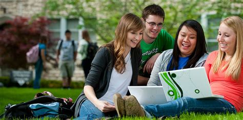 Student Life and Community: Exploring the Social Atmosphere on Campus