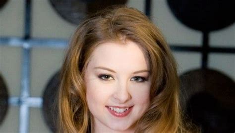 Sunny Lane Age and Height