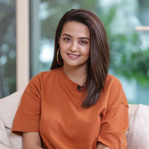 Surveen Chawla's Personal Life and Career