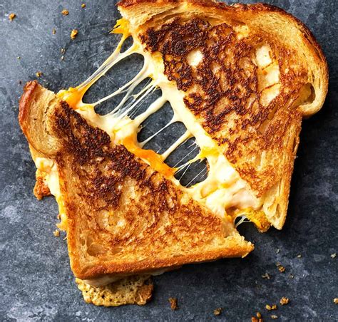 The Art of Crafting the Perfect Grilled Cheese Creation