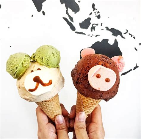 The Art of Presenting Ice Cream: Crafting Instagram-Worthy Frozen Desserts