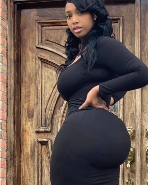 The Charm and Style of Crisana Mariyah