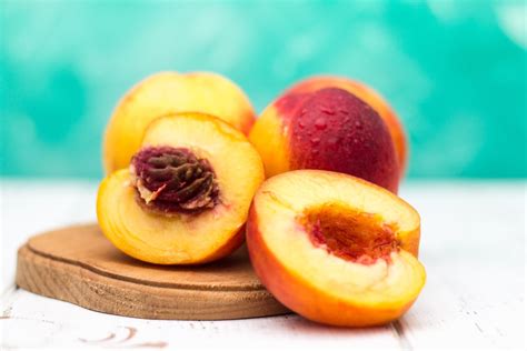 The Connection Between Dreams of Peach Seed and Personal Growth