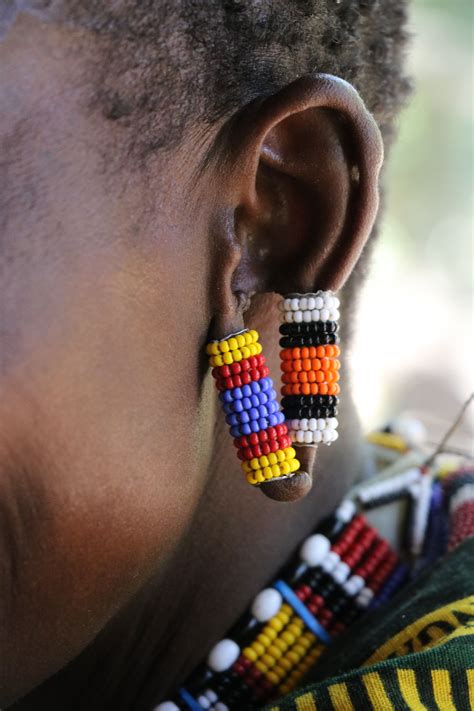 The Cultural Significance of Earrings: Exploring Traditions and Customs