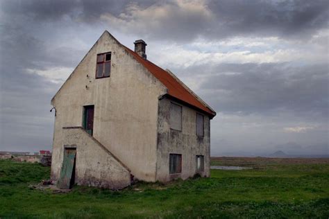 The Enchantment of Deserted Residences