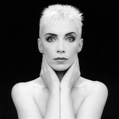 The Figure of Annie Lennox