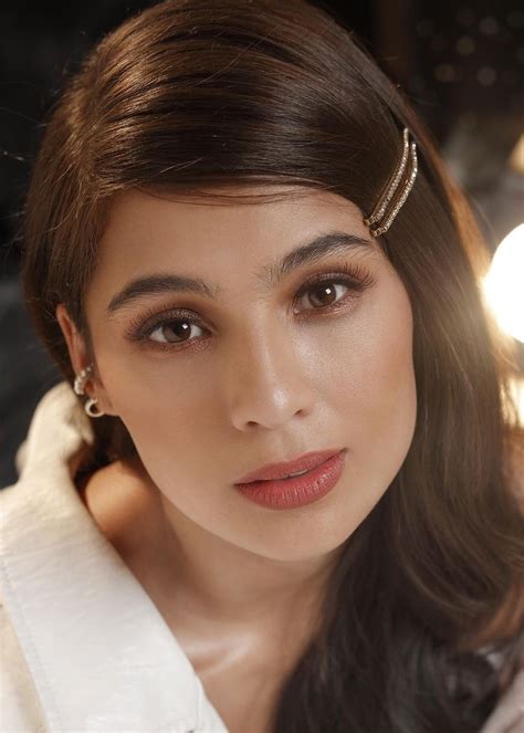 The Glamorous World of Jasmine Curtis Smith: Red Carpet Moments