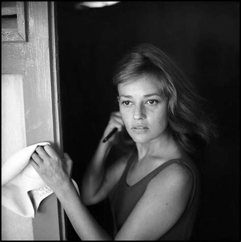 The Height and Figure of Jeanne Moreau