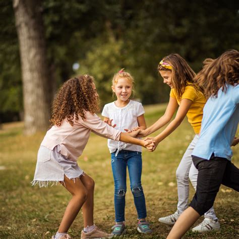 The Impact of Childhood Friendships on Shaping Personal Identity and Meaningful Life Paths