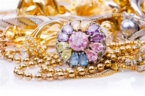 The Impact of Damaged Jewelry on the Interpretation of Dreams