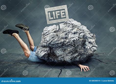 The Impact of Dreams about Falling Rocks: Insights and Advice