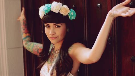 The Influence of Violetrose Suicide on the Fashion and Beauty Industries