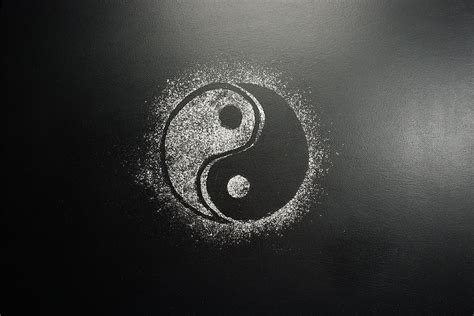 The Meeting of Light and Dark: Analyzing the Yin and Yang of Dream Streets