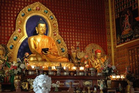 The Origins and History of Buddhist Temples