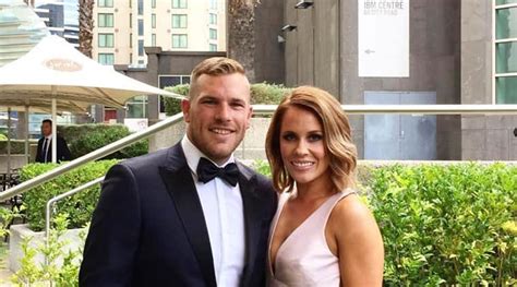 The Physical Appearance of the Partner of Aaron Finch