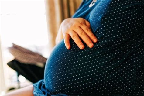 The Psychological Impact of Blood-related Dreams on Expectant Mothers