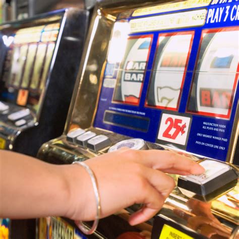 The Psychology Behind Addiction to Slot Machines