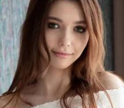 The Rise of Mila Azul's Net Worth