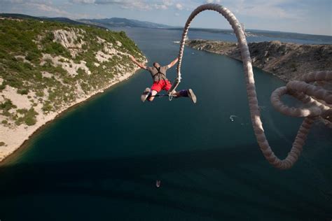 The Rush of Adrenaline: Bungee Jumping as an Extreme Sport