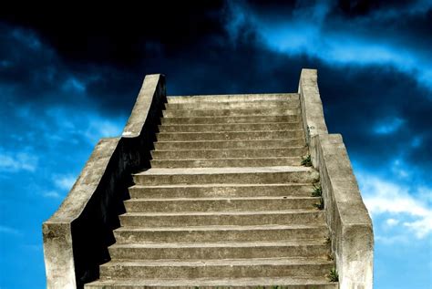 The Significance of Climbing the Challenging Stairway in Symbolic Dreams