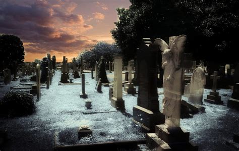 The Significance of Graves in Dream Interpretation