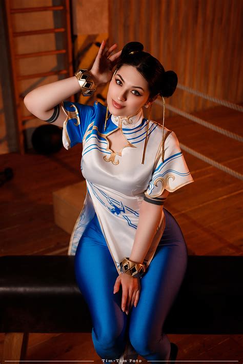 The Striking Physique of Juk Cosplay