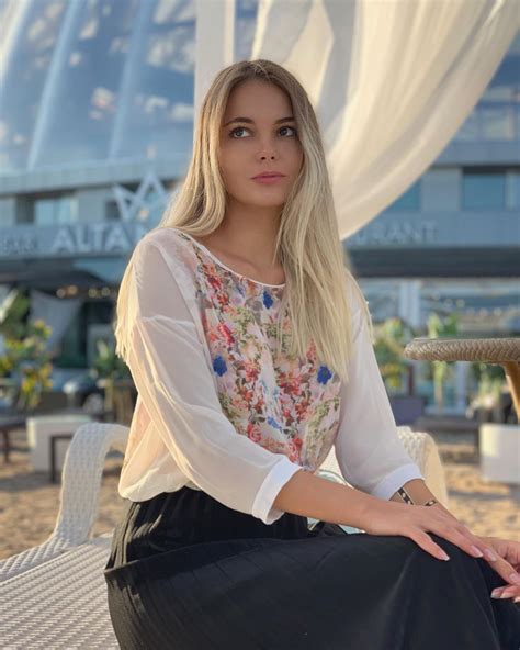 The Success and Achievements of Oktyabrina Maximova