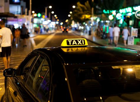 The Symbolic Significance of Awaiting a Taxi in Dreams