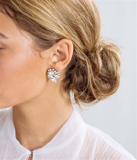 The Timeless Allure of Shimmering Gold Earrings: A Style Statement that Endures
