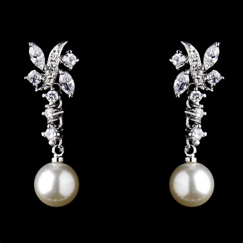 The Timeless Elegance of Pearl Earrings