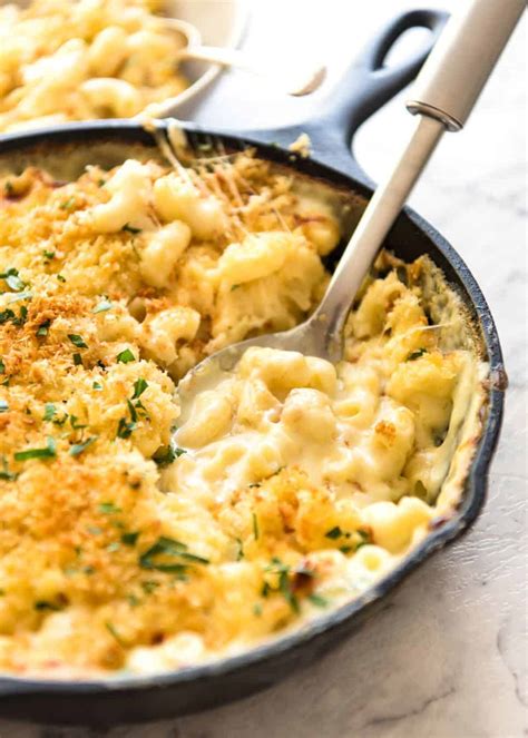 The Ultimate Comfort Food: Pairing Mac and Cheese with the Perfect Drink