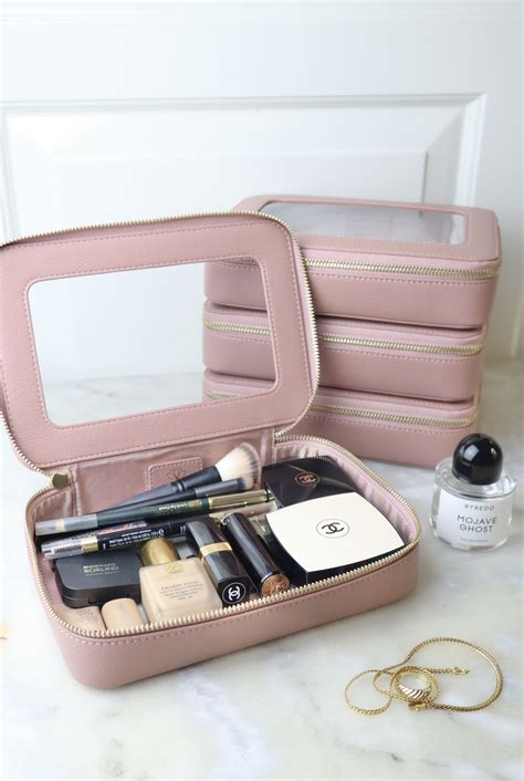 The Ultimate Guide to Choosing the Right Cosmetic Bag