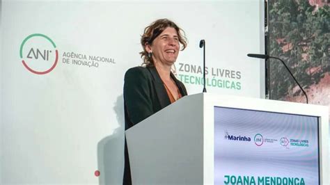 The Vital Statistics of Joana Mendonca: Her Birth Year and Stature