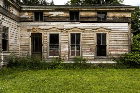 The Yearning for a Fresh Start in an Abandoned Historic Residence