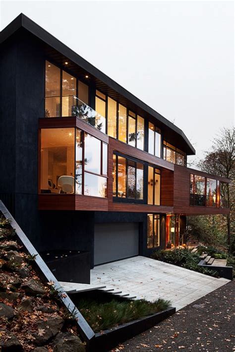 The mesmerizing charm of an expansive residence