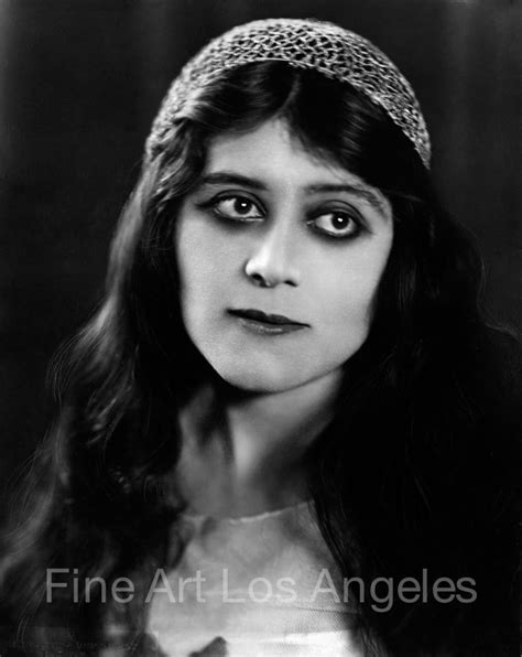 Theda Bara: Early Life and Childhood