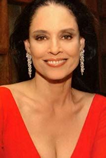 Towering Heights: Sonia Braga's Height