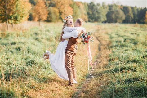 Traditional vs. Creative Approaches to Announcing Your Nuptials