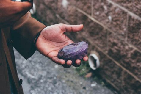 Uncovering the mysteries of the captivating sapphire grotto