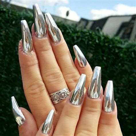 Unusual Dreams: Exploring the World of Metallic Nail Consumption