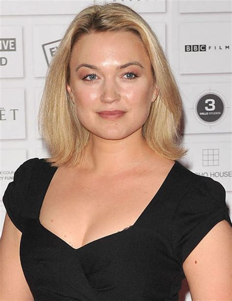 Unveiling Sophia Myles Physique: Insights into Diet and Fitness Routine