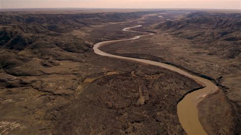 Unveiling the Secrets of the Majestic Milk River Canyon