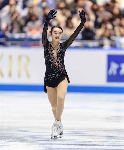 Unveiling the Striking Height and Body Shape of the Talented Figure Skater