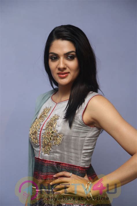 Unveiling the Stunning Figure of Sakshi Chaudhary