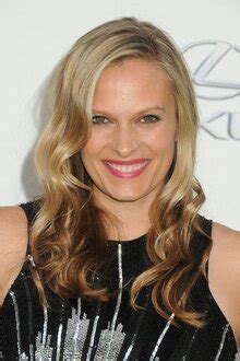 Vinessa Shaw: Personal Life and Relationships